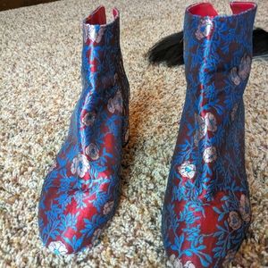 Women's size 7 booties